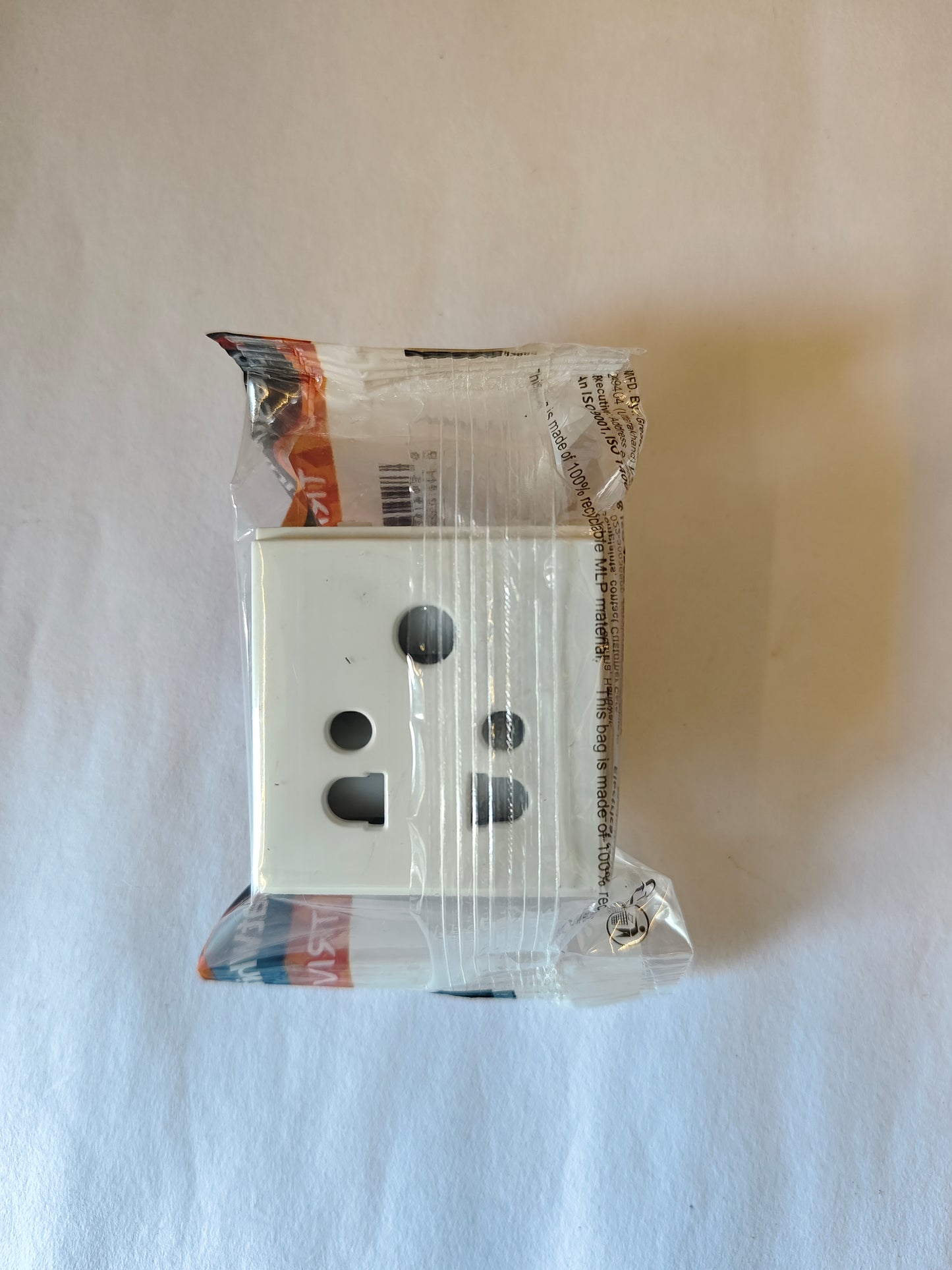 G.W Trivo 6amp Socket